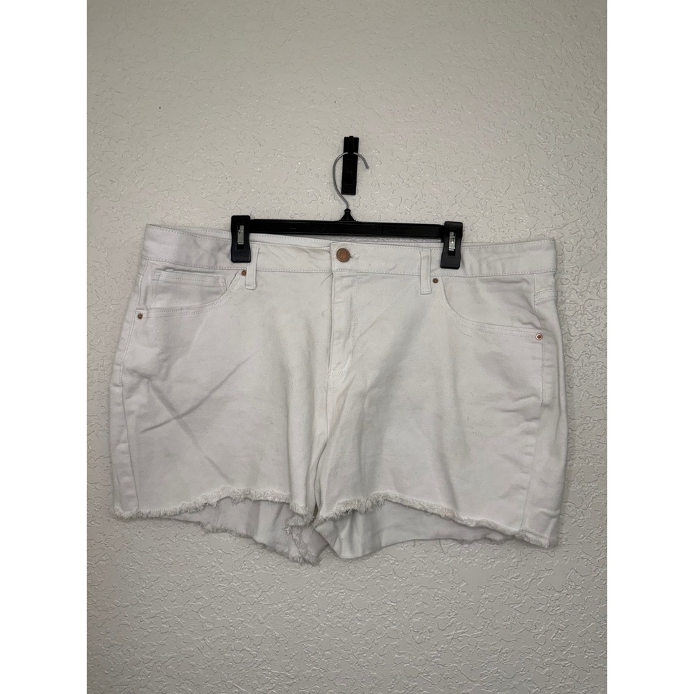 Time and Tru Womens White Mid-Rise Cutoff Denim Shorts Size 20 Frayed Hem